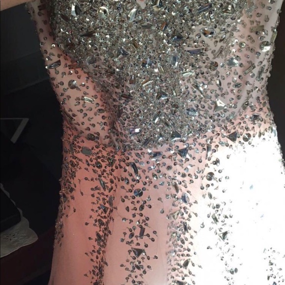 Prom dress! - Picture 3 of 7